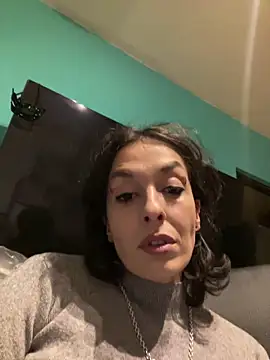 Piggiteablacktea online show from March 27, 7:04 pm