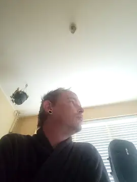 piercingpik online show from March 30, 4:41 pm