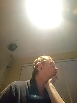 piercingpik online show from November 13, 8:35 pm