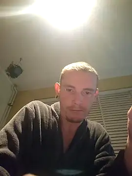 piercingpik online show from January 6, 8:24 pm