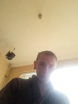 piercingpik online show from February 28, 1:00 pm