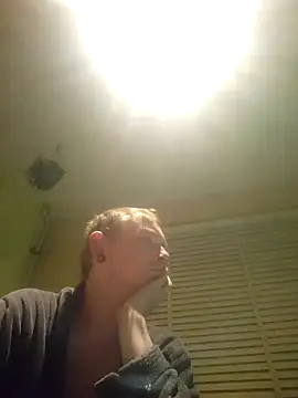 piercingpik online show from March 10, 10:47 pm