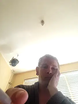 piercingpik online show from May 22, 9:07 am