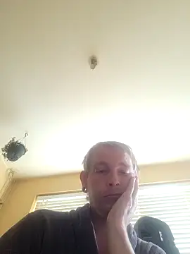 piercingpik online show from May 7, 11:13 am