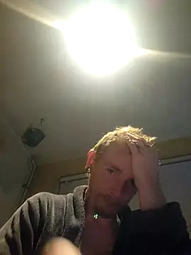 piercingpik online show from October 22, 8:41 pm