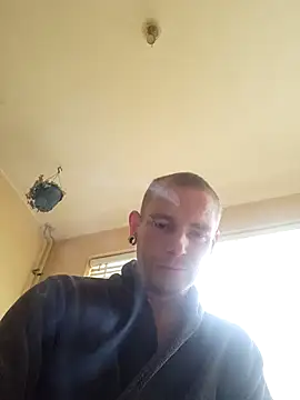 piercingpik online show from January 8, 12:33 pm