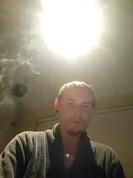 piercingpik online show from May 18, 9:52 pm
