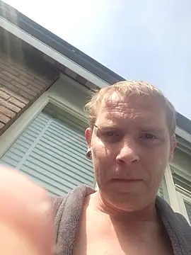 piercingpik online show from April 15, 10:10 am