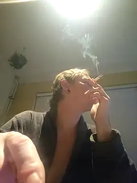 piercingpik online show from December 22, 10:43 pm