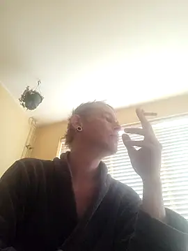 piercingpik online show from March 17, 11:24 am