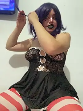 Lucy YupiSweet online show from May 2, 8:30 am