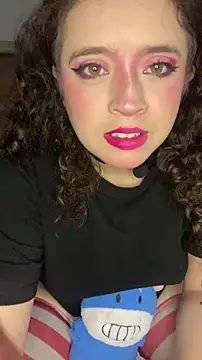 Lucy YupiSweet online show from January 13, 10:35 pm