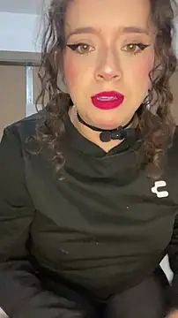 Lucy YupiSweet online show from January 14, 10:24 pm