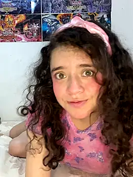 Lucy YupiSweet online show from November 7, 4:00 pm