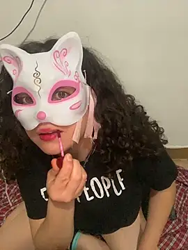 Snapshot of Lucy_YupiSweet chatting on February 21, 8:16 am Lucy YupiSweet online show from February 21, 8:16 am