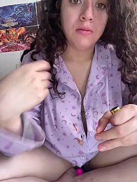 Lucy YupiSweet online show from December 4, 6:07 pm