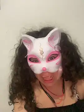 Snapshot of Lucy_YupiSweet chatting on February 12, 7:19 am Lucy YupiSweet online show from February 12, 7:19 am