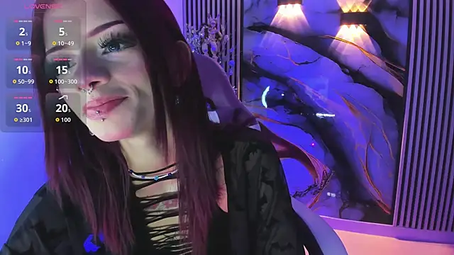 Snapshot of chloe_jacksonn chatting on January 5, 10:24 pm chloe jacksonn online show from January 5, 10:24 pm