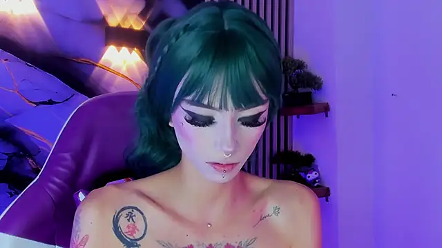 chloe jacksonn online show from July 11, 9:15 pm