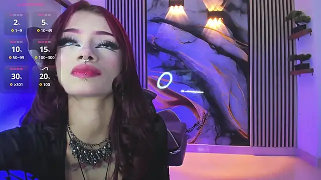 Snapshot of chloe_jacksonn chatting on February 5, 7:53 pm chloe jacksonn online show from February 5, 7:53 pm