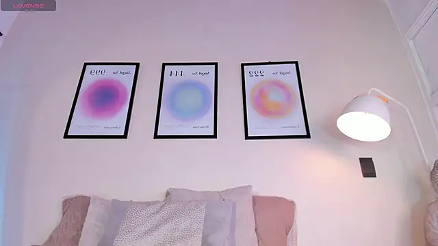 AriaMuse online show from February 7, 8:06 pm