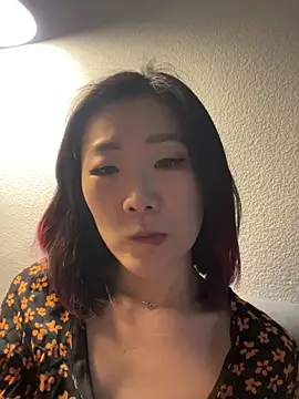 AikoYamada online show from November 21, 6:45 am