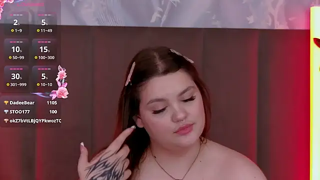 Snapshot of EmilyHyde chatting on May 31, 4:40 am EmilyHyde online show from May 31, 4:40 am