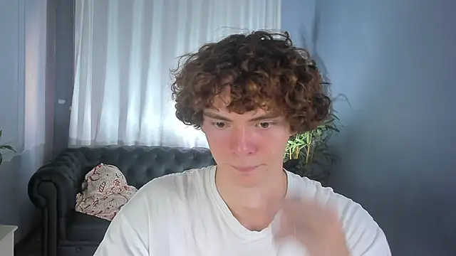 Snapshot of Tommy_Jamm chatting on October 7, 11:44 am Tommy Jamm online show from October 7, 11:44 am