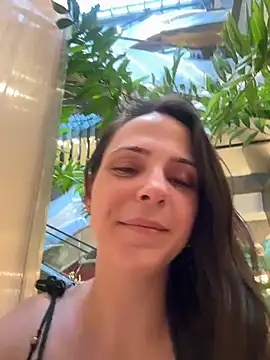 Snapshot of Lady_LauraRose chatting on December 2, 6:31 pm Lady LauraRose online show from December 2, 6:31 pm