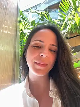 Snapshot of Lady_LauraRose chatting on November 21, 2:27 pm Lady LauraRose online show from November 21, 2:27 pm