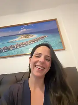 Snapshot of Lady_LauraRose chatting on December 15, 12:16 am Lady LauraRose online show from December 15, 12:16 am