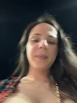 Snapshot of Lady_LauraRose chatting on November 18, 12:26 am Lady LauraRose online show from November 18, 12:26 am