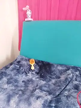 Snapshot of Miss-tetas chatting on November 2, 3:50 pm Miss-tetas online show from November 2, 3:50 pm