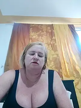 Snapshot of Miss-tetas chatting on December 14, 9:53 pm Miss-tetas online show from December 14, 9:53 pm