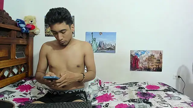 Roxana Tony online show from March 28, 2:01 am