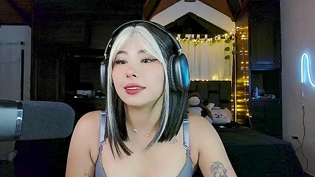 Shisuku Sophi online show from December 19, 6:27 am