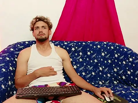 cristian-gp online show from October 31, 1:46 am