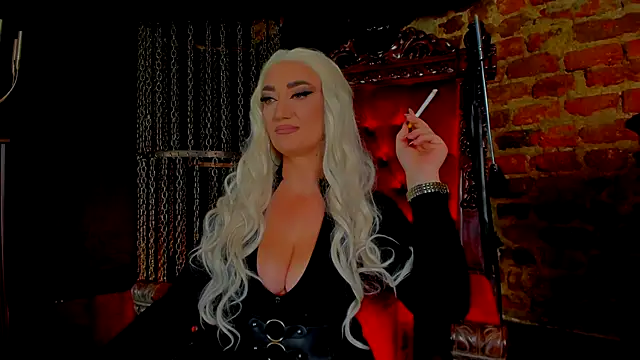 Snapshot of FinDomMya chatting on November 21, 8:52 pm FinDomMya online show from November 21, 8:52 pm