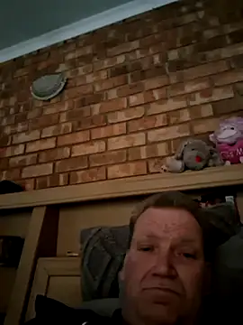 wallacelegend online show from September 10, 5:06 am