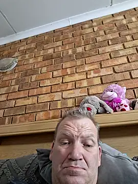 wallacelegend online show from November 11, 5:57 am