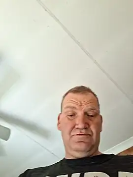 wallacelegend online show from November 5, 6:05 am