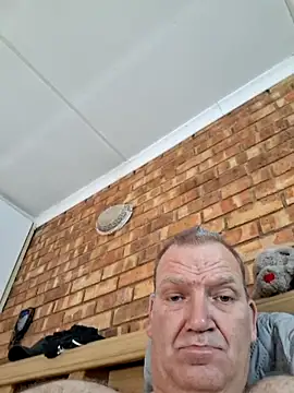 wallacelegend online show from February 26, 5:51 am