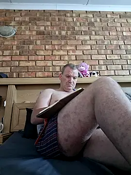 wallacelegend online show from October 30, 6:01 am