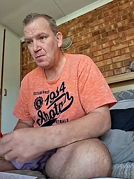 wallacelegend online show from November 6, 7:12 am