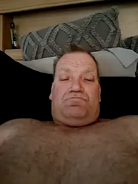 wallacelegend online show from October 15, 5:28 am