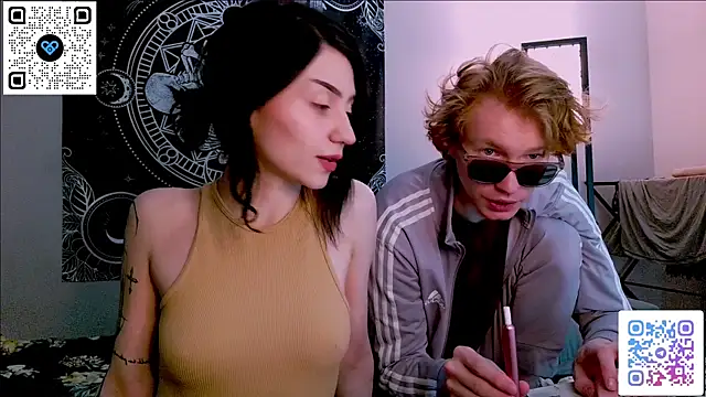 Snapshot of poisondevotion chatting on November 23, 10:58 am poisondevotion online show from November 23, 10:58 am