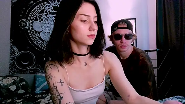 Snapshot of poisondevotion chatting on October 24, 9:41 am poisondevotion online show from October 24, 9:41 am