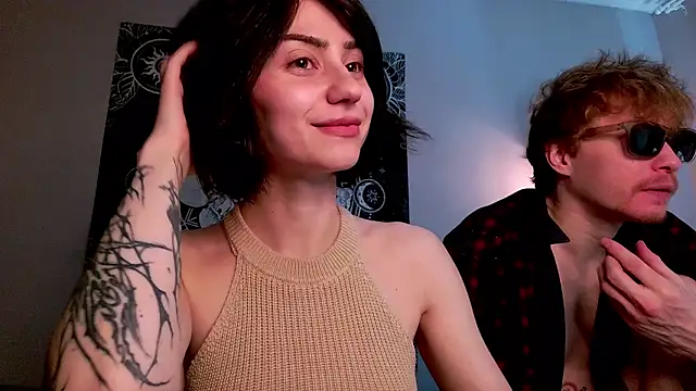 Snapshot of poisondevotion chatting on March 3, 10:11 am poisondevotion online show from March 3, 10:11 am