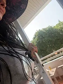 Ofcourseoneday online show from April 9, 7:36 am