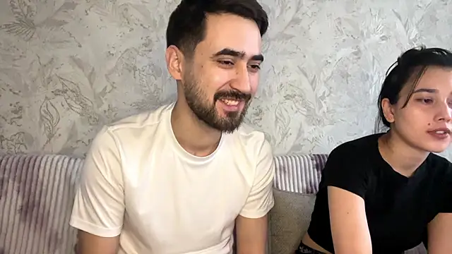 sophywhisper online show from February 4, 7:47 am